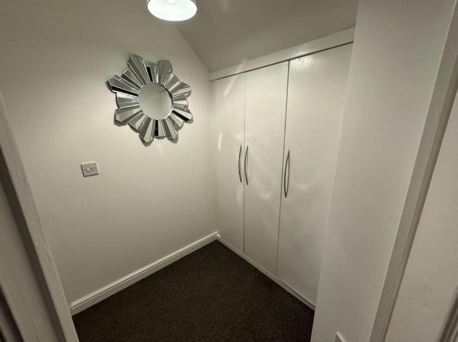 Modern Townhouse - 3 Bed 2.5 Bath 2 Private Gated Parking Villa Wellingborough Luaran gambar
